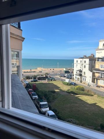 Garden Square Central 2 Bed & Sea-View Leilighet Brighton Eksteriør bilde